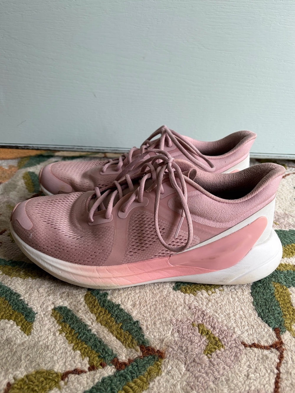 50. Size 9 LULULEMON Pink + White Lace-Up Athletic Shoes - Picture 2 of 7